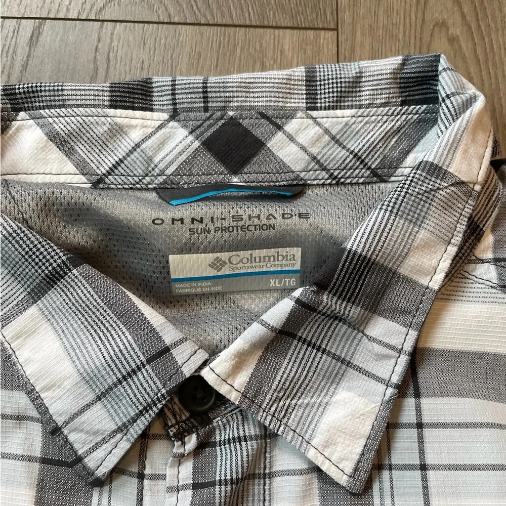Columbia Omni-Shade Men's XL performance short sleeve button down - Picture 3 of 5